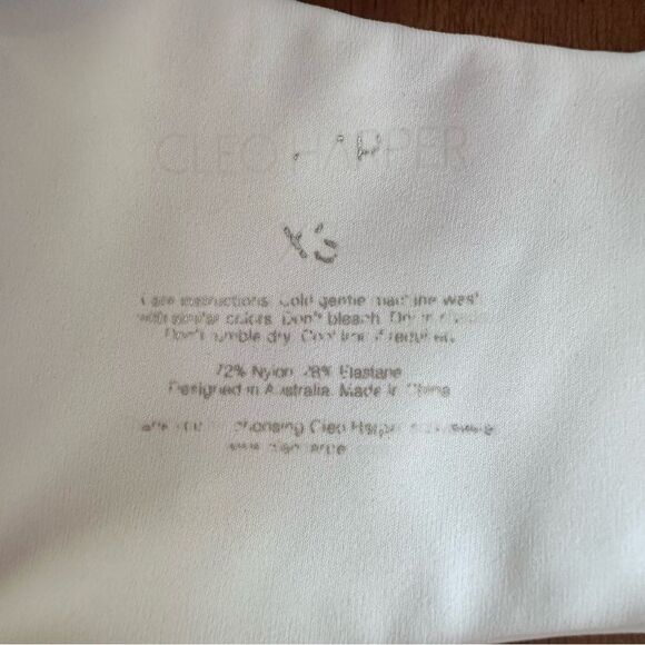 Cleo Harper White Cross-Back Sports Bra Size XS - Picture 7 of 7